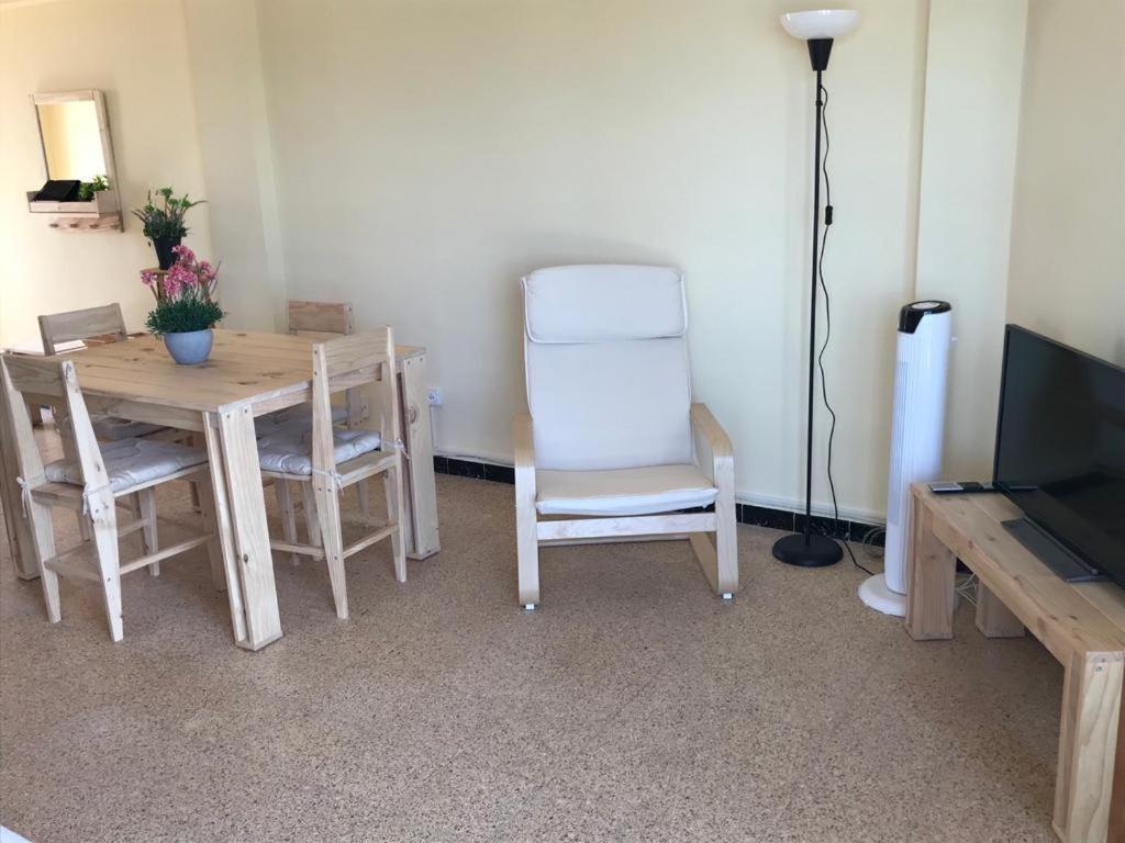 El Faro Apartaments Platja Llarga-Les Salines-Tgn Tarragona Zewnętrze zdjęcie